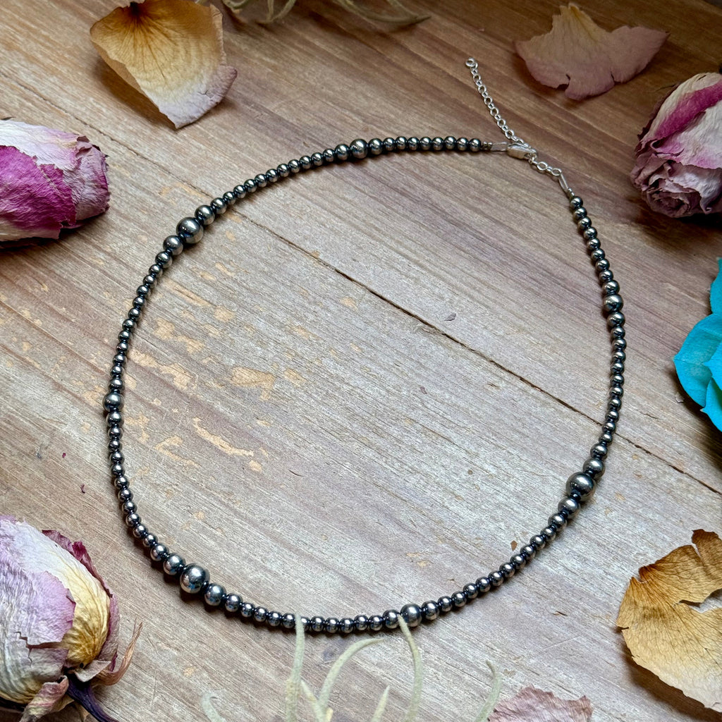18 inch Graduated Sterling Silver Pearls necklace