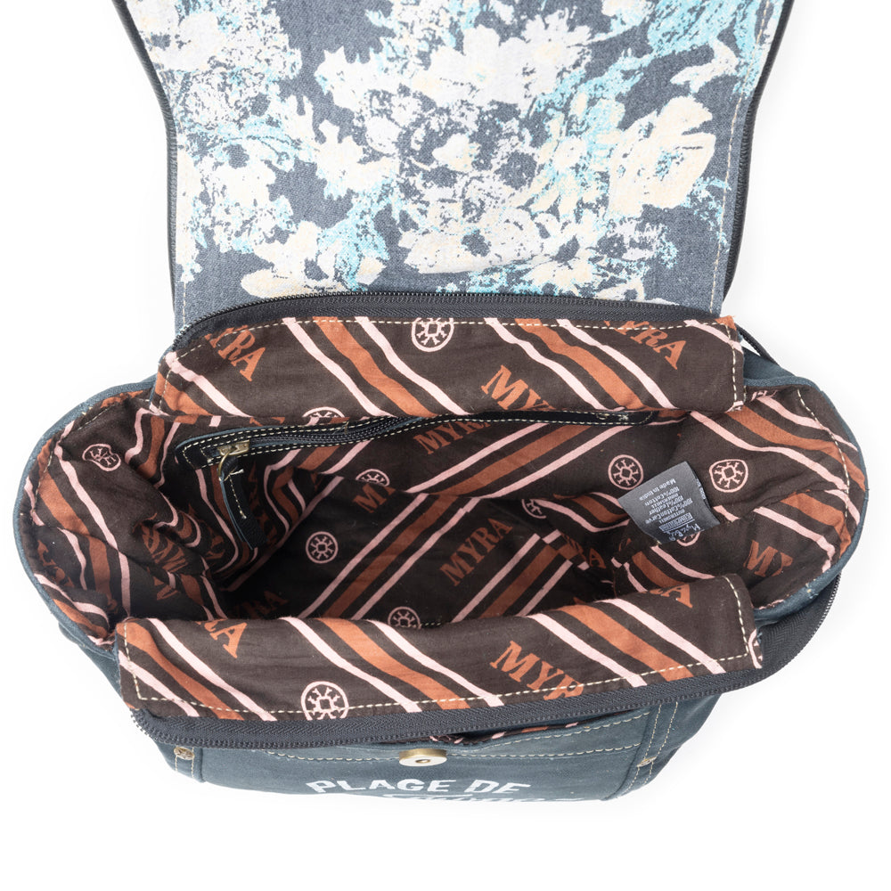 St. Tropez Explorer Shoulder Bag in Indigo