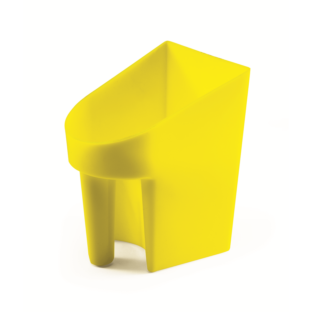 KD-119 2 Qt. Feed Scoop | Lightweight Barn Feed Scoop for Grain and Pellets