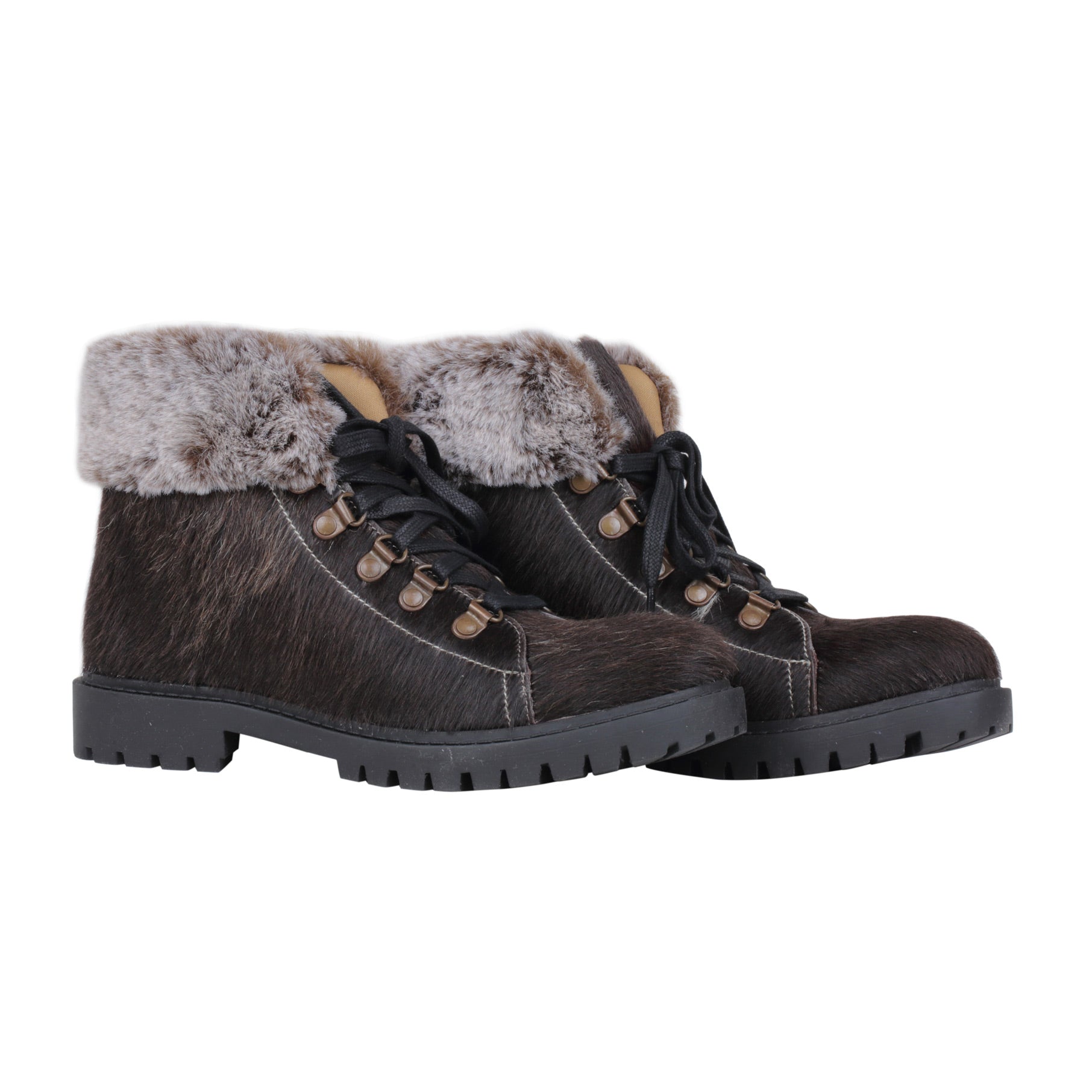 Turbulent Boots