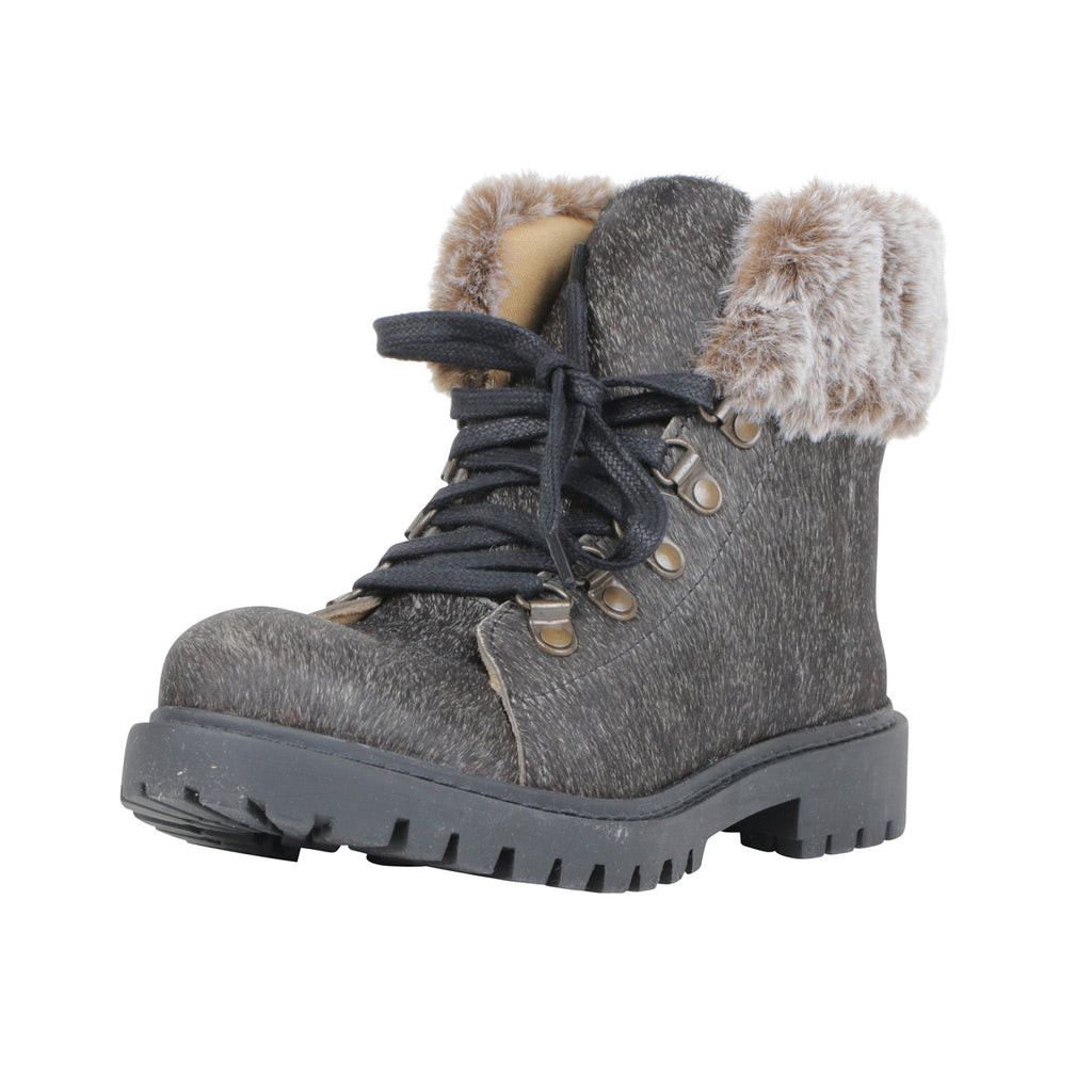 Turbulent Boots