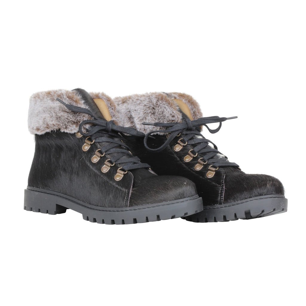 Turbulent Boots