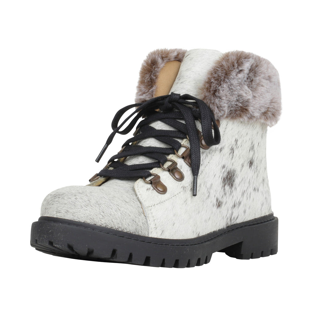 Turbulent Boots