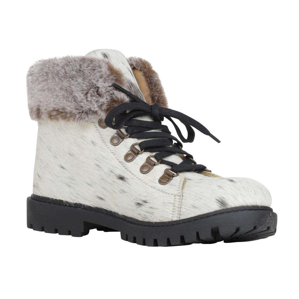 Turbulent Boots